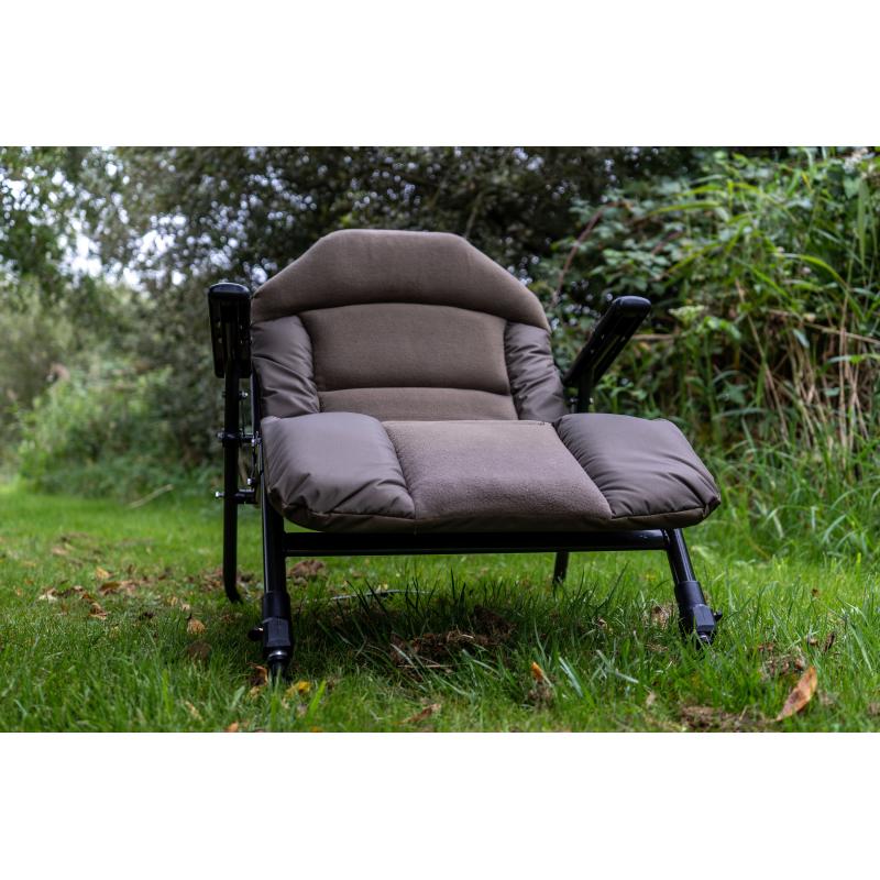 Daiwa Folding Chair with arms