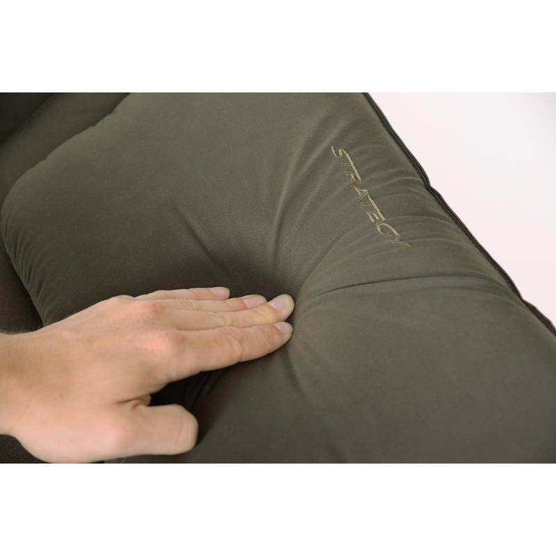 Strategy High Flat Bedchair